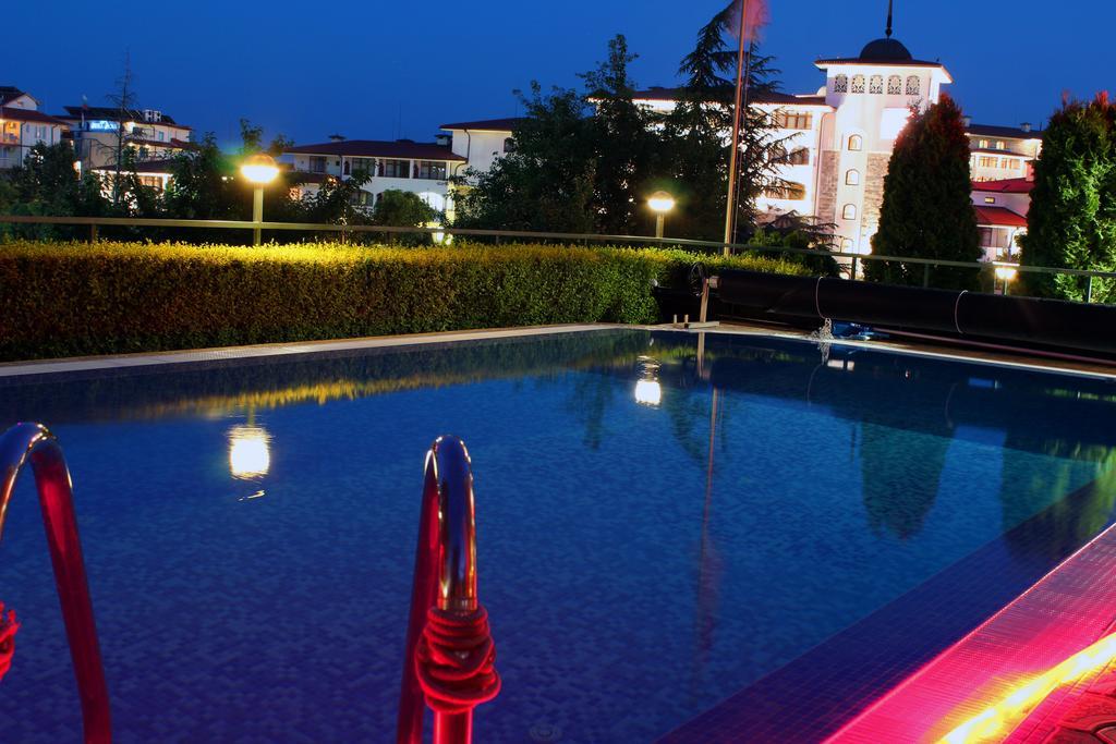 Milennia Family Hotel Pantai Sunny Luaran gambar